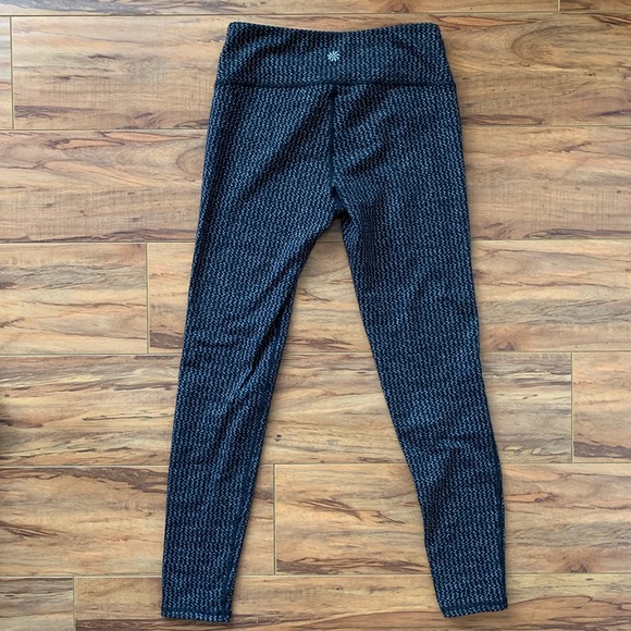 SOLD $74 ATHLETA Chaturanga Heartbeat Tights - Picture 6 of 8